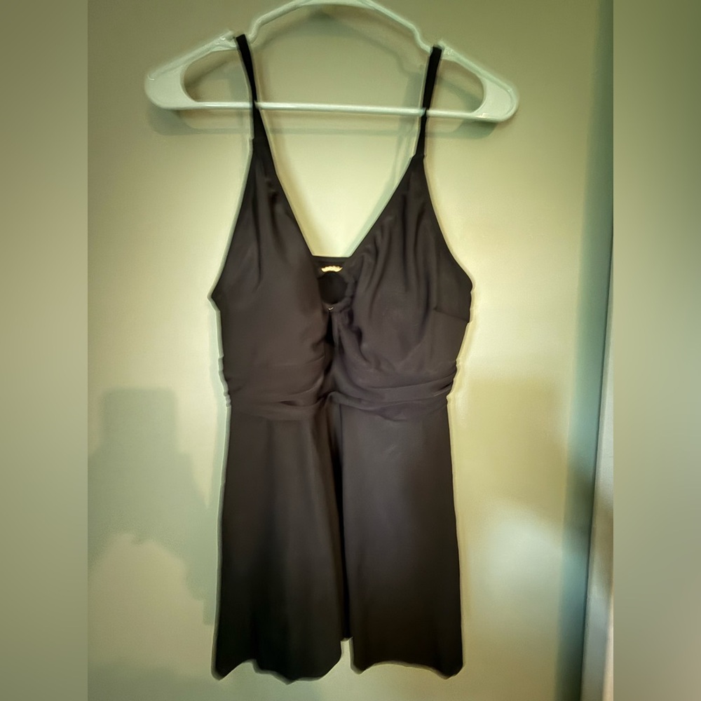 SHEIN Black Tankini Swimsuit V-Neck